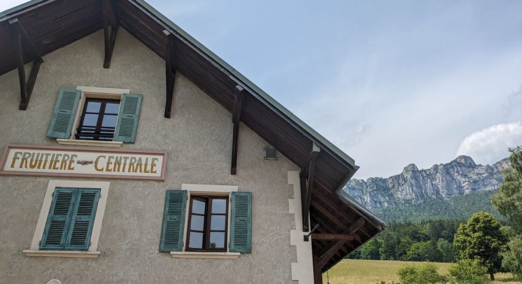 Gîte de groupe et d'étape La Fruitière_Plateau des Petites Roches